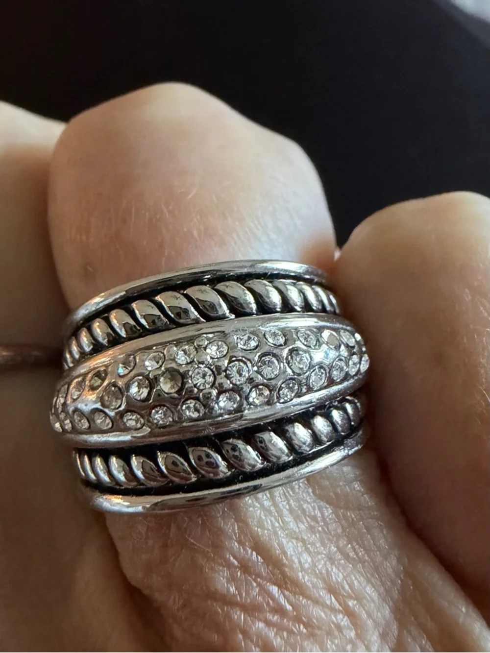 Sparkle Allure Antiqued Twist Womens 6 Crystal Pure Silver Over Brass Band